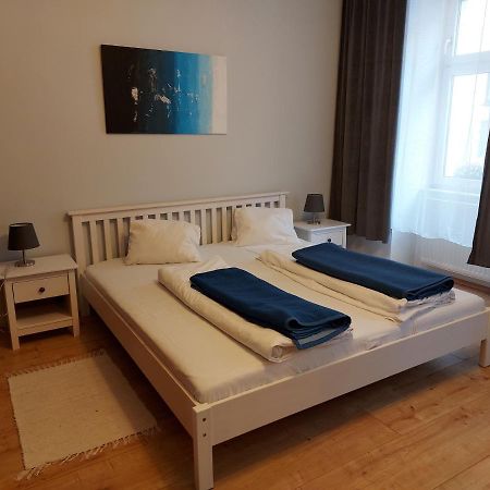 קלוסטרניובורג Appartements Andrea מראה חיצוני תמונה